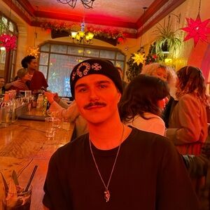 Meet your Posher, Brandon